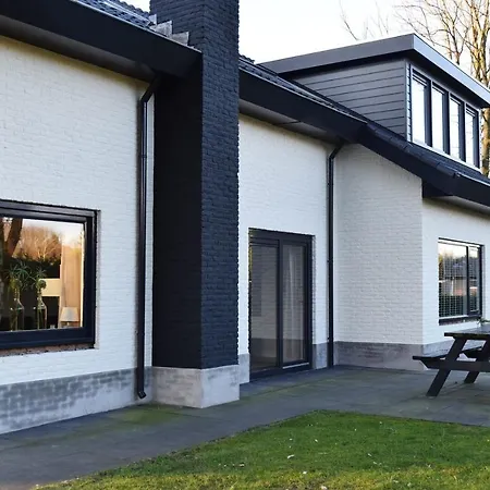 28-persoons Groep Apartment *
